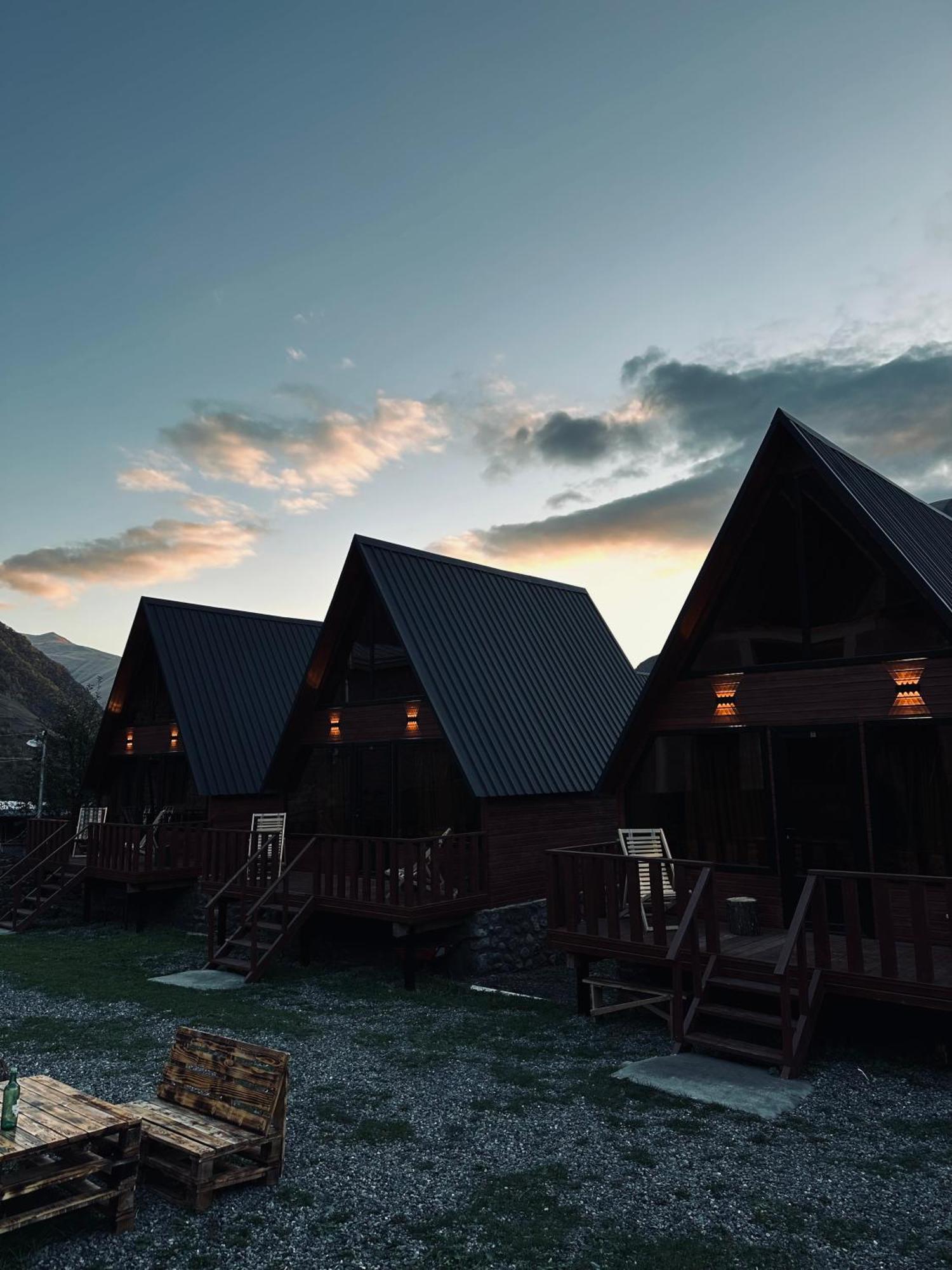 Ferienwohnung Trip Zone Kazbegi Exterior foto